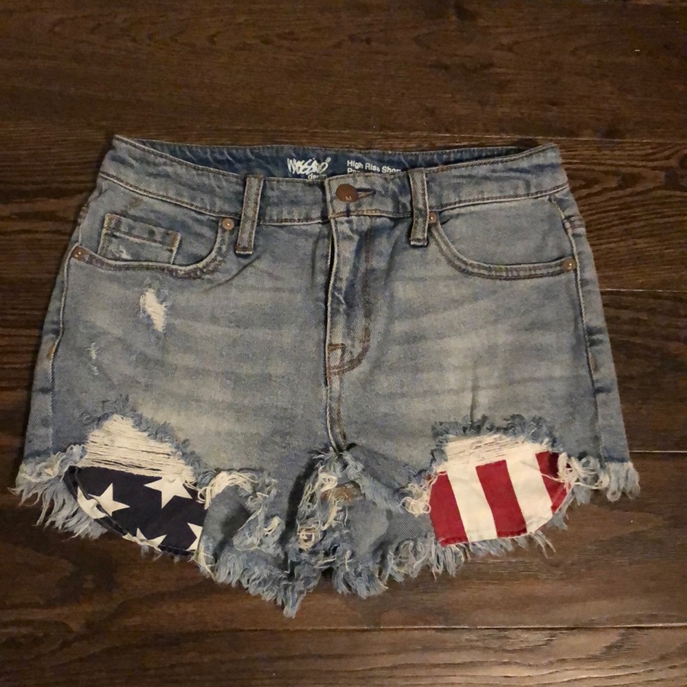 High waisted flag jean shorts!